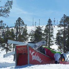 Jag bailade lite i tand&aring;, p&aring; bananen!. Foto: Oskar Munters. &Aring;kare: Jag!.