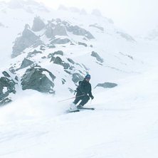 P&aring; v&auml;g ner f&ouml;r baksidan av Mnt Fort.. Foto: Manu Emanuelle. &Aring;kare: Janne Hedin.