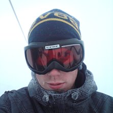 Jag sitter i Gustavs liften. Foto: Joakim Magnusson. &Aring;kare: Joakim Magnusson.