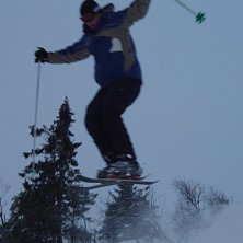 Sv&aring;rt att f&aring; sk&auml;rpa!. Foto: Kolle Svenningsson. &Aring;kare: Per Josefsson.