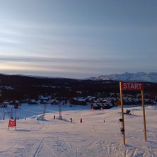 Vi h&aring;per temperaturen rammer bl&aring; snart igjen
Vi .