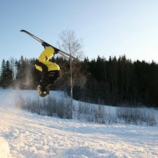 F&ouml;rsta landade backflipen!!!!. Foto: Syster min. &Aring;kare: Jag.