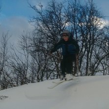 hopp utf&ouml;r ett stup.. Foto: Johan Daniels. &Aring;kare: Biffen.