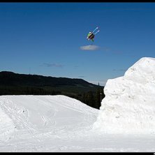 Samma dag, samma hopp, samma fotograf.. Foto: www.mattiasklockar.com. &Aring;kare: Kristoffer Edwall.