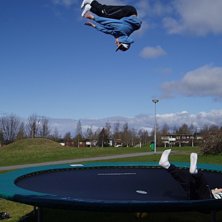 Backflip Truckdriver. Foto: Emil Ihren. &Aring;kare: Oskar Lindberg.