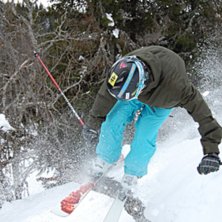jag hoppade upp p&aring; ett  tr&auml;d helt enkelt:P. Foto: emil gustavsson. &Aring;kare: anton hartell.