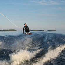 h&ouml;gre o h&ouml;gre . Foto: Marcus. &Aring;kare: Crille Altin.