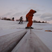 Lite bakg&aring;rds &aring;kning. Foto: Joakim Norestrand. &Aring;kare: Patrik Norestrand.