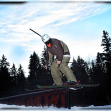 Jag &aring;ker p&aring; 2r&aring;&aring;&aring;&aring;&aring;&aring;stigaj&auml;rnr&ouml;r.. Foto: Anton &Ouml;stlund. &Aring;kare: Thomas Berg.