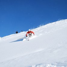 En h&auml;rlig dag med nyfallet puder.. Foto: L&ouml;fet. &Aring;kare: Emil Kullberg.