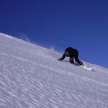 Kim drar en sk&ouml;n snabb sv&auml;ng i l&ouml;ssn&ouml;n ovanf&ouml;. Foto: alexander engvall. &Aring;kare: kim lindberg.