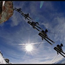 Andreas floating through the sky.. Foto: Rob Hamilton-Smith. &Aring;kare: Andreas.
