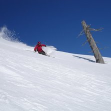 Lite h&aring;rd sn&ouml; d&aring; solen legat p&aring; en dag, dock f. Foto: Joakim Larson. &Aring;kare: Crazy Paj.