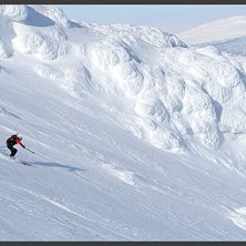 Topptur upp p&aring; Daune och ner. Riktigt fina f&ouml;rh�. Foto: Henrik Persson. &Aring;kare: Anders Johansson.