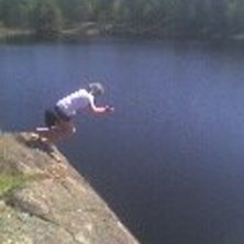 V&auml;ldigt tidigt dopp med kl&auml;der p&aring;! :D. Foto: Tidigt dopp med ett sk&ouml;nt hopp !. &Aring;kare: Chrippa.