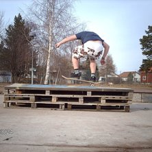 Ollie to wheel :) . Foto: Random. &Aring;kare: anders gr&auml;nnsj&ouml;.