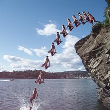 lite hopp o lek vid klipporna p&aring; bygdoy. Foto: Robert Lundell. &Aring;kare: peter broberg.