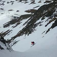 En bit in i Tempelr&auml;nnan. Ofta fin sn&ouml; i maj och. Foto: Kristoffer Kumar Lidvall.