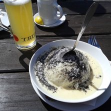 Germkn&ouml;del och en radler..