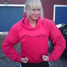 en  dag ute med crossen :)   man ser  sjukt  het  . Foto: sara Robertsson. &Aring;kare: mia bergner.