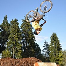 Backflip. Foto: Joel Ericsson. &Aring;kare: Jocke Wahlgren.