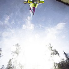 Dropp vid vatten dammen i Hemsedal en bl&aring;sig dag.. Foto: Kristoffer Andersson. &Aring;kare: Erik.