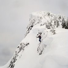 Jonas droppar in pa ett grymt face ner i bowlen, n. Foto: Fredrik Nordqvist. &Aring;kare: Jonas Fjellgren.