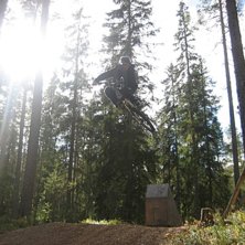 table. Foto: Johan Larsson. &Aring;kare: Fredrik Larsson (jag).