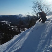 Isa f&aring;r ett or&ouml;rt &aring;k i Konsumravinen.. Foto: Magnus Johansson. &Aring;kare: Isabelle Baumann.