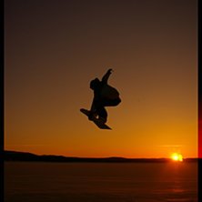 bc kick i solnedg&aring;ng. Foto: Markus Almroth. &Aring;kare: manne edman.