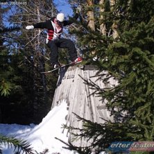 Rock&acute;n&acute;Roll p&aring; ett skit hus i r&auml;mberg... Foto: Martin Sj&ouml;blom. &Aring;kare: Tobias Andersson.