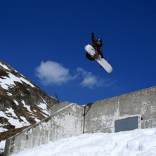 Foto: Silvan Grunder, (siluuu). &Aring;kare: Lorenz Nussbaum.
