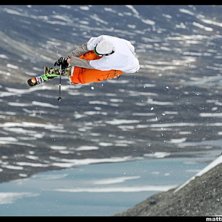 You spin me right round, baby right round. 
Like . Foto: Mattias Klockar .com. &Aring;kare: Sebastian Persson.