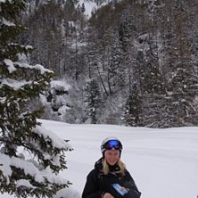 Glada efter dagens f&ouml;rsta offpist &aring;k. Foto: Frida Herndal. &Aring;kare: Hanna.