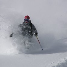 Puder p&aring; Kaprunglaci&auml;ren . Foto: Andreas Karlsson. &Aring;kare: Axel Walld&eacute;n.