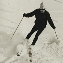 En f&ouml;rhistorisk puderbild. Fadern kunde han med. . Foto: Ok&auml;nd. &Aring;kare: Sven-Erik S&ouml;derin.