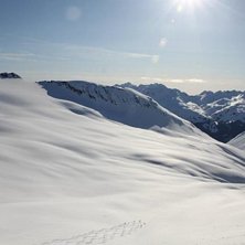 Sista transporaket ner mot en vantande heli.. Foto: Markus K. &Aring;kare: Jag, Z, Legendaren, Jojjo och Mad Dog.
