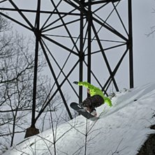 Tailpress nedf&ouml;r berget under hoppbacken.. Foto: Fredrik Andersson. &Aring;kare: Robban Gustavsson.