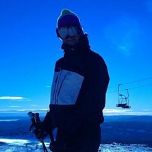 Norefjell, bluebird mitt i februari 2011. &Aring;kare: Peter Kocic.