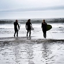 &Aring;kare: Sean Harris, Jesse Dunseith, Ellen Borglund.