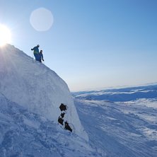kikas ut lite innnan droop. Foto: Anders Norstr&ouml;m. &Aring;kare: Johan Eriksson, Lill Johan.