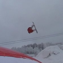 frontflip. Foto: pappa. &Aring;kare: ludvig karlsson.