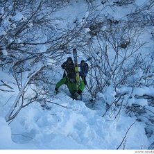 Off pist? Jepp. Pissed off? Inte &auml;n.... Foto: Anders Bjurstr&ouml;m. &Aring;kare: Christian, Marcus och Johan.