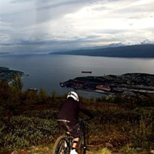 &Aring;kare: Grete Iversen.