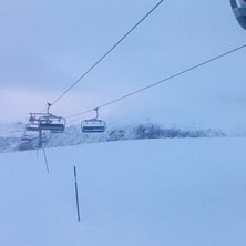 Skj&aelig;rtorsdag
Fint no p&aring; morgonen med vindstille .