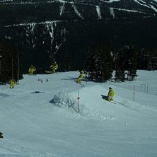 Random skid&aring;kare nr. 2 g&ouml;r en 180
http://www.ma. Foto: Markus Simonsson.