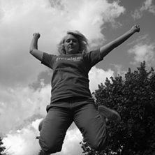 H&auml;r &auml;r jag. Jag och Stina provade lite olika tek. Foto: Stina Dahlman. &Aring;kare: Johanna Broo.