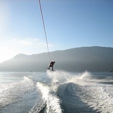 hopp hopp hopp.... Foto: Rebecca Robertson. &Aring;kare: Theodore Birkner.