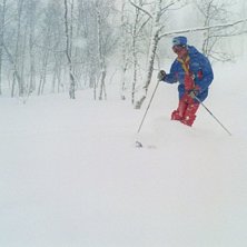 En toppen dag i Hemavan!! Sn&ouml;n vr&auml;kte ned och ba. Foto: Calle Morin. &Aring;kare: Anders Ohlsson.