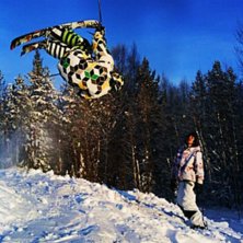 Skutt. Foto: Rebecka Granstr&ouml;m. &Aring;kare: Jimmy Hansson.